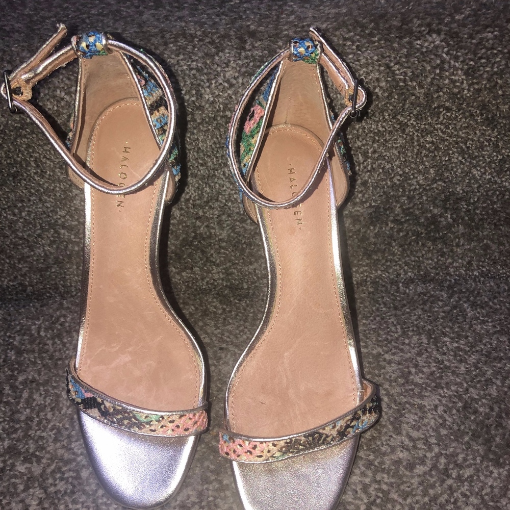 Sparkling strappy high heels